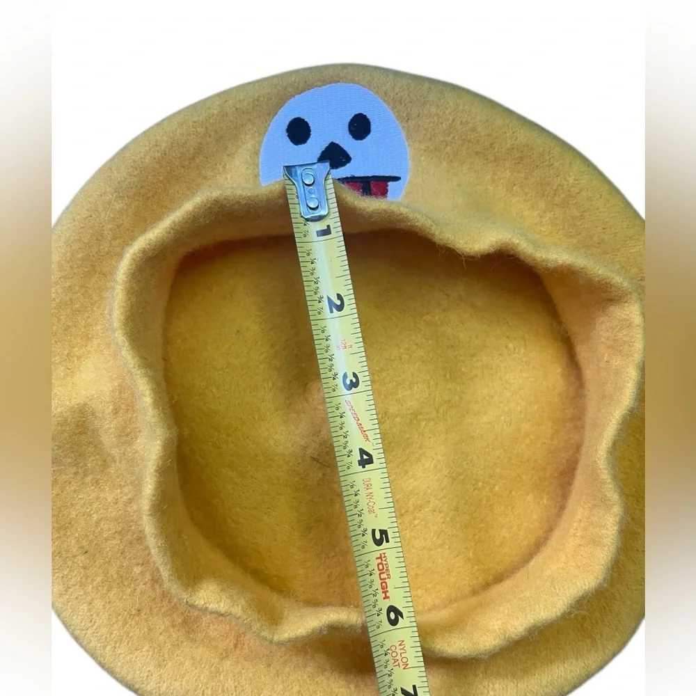 Mustard yellow wool beret with face, 60s vintage - Picture 7 of 7
